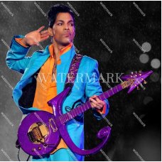 DU313 Prince Sings Purple Rain Pop Music Spotlight Photo