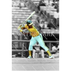 DU316 Rickey Henderson Athletics in a batting stance Spotlight Photo