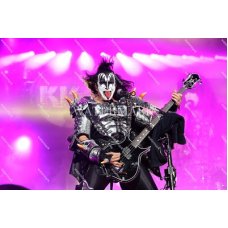 DF489 Gene Simmons of Kiss Plays It Loud Photo
