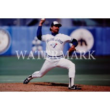 AA159 DAVE STEIB BLUE JAYS THROWS FASTBALL Photo