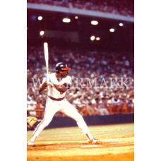 AA193 DON BAYLOR ANGELS GAME ACTION SWING Photo