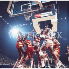 AB997 Wes Unsel & Elvin Hayes Bullets Fight For Rebound Photo