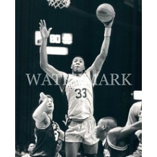 AC514 Alonzo Mourning Georgetown Hoyas Game Action Photo