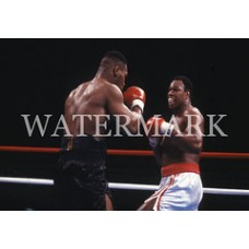 AD249 Mike Tyson Larry Holmes Boxing Match Photo