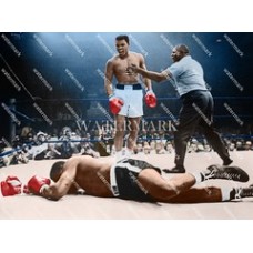 BL104 Muhammad Ali Knocks Out Sonny Liston Colorized Photo