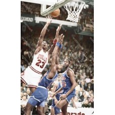 DG281 Michael Jordan Chicago Bulls Shoots Colorized Photo