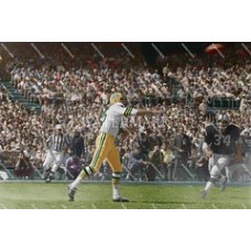  DI670 Bart Starr Green Bay Packers Pass Colorized Photo