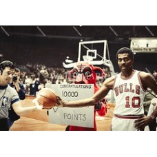  DO40 Bob Love Chicago Bulls 10K Points Colorized Photo