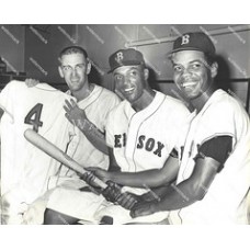 EG732 Reggie Smith with Boston Red Sox Team Mates Photo