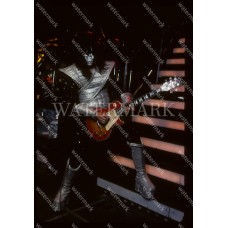 DE327 Ace Frehley KISS Guitar Icon Photo
