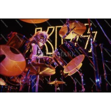 DE580 Peter Criss Kiss Live Drummer Photo